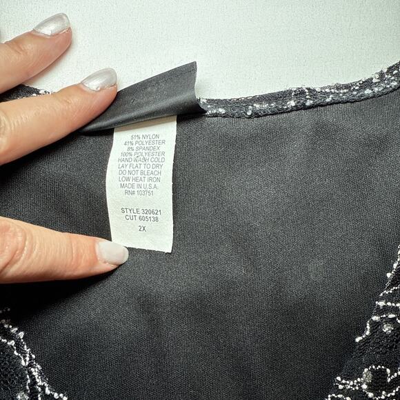 Maggie Barnes Plus Womens 2X Black White Lace Sparkle Tunic Blouse Elegant EUC - Picture 3 of 14